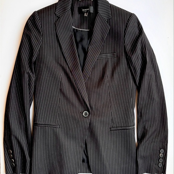 Mango Jackets & Blazers - MANGO MNG Women’s Pinstripe Black Blazer Suit Jacket Medium